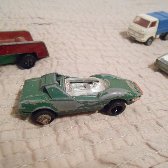 Vintage Playart and Tomica Toy Cars - Picture 4 of 11